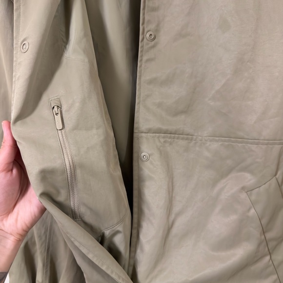 Lululemon - Lightweight Oversized  Coaches Jacket - Picture 6 of 9
